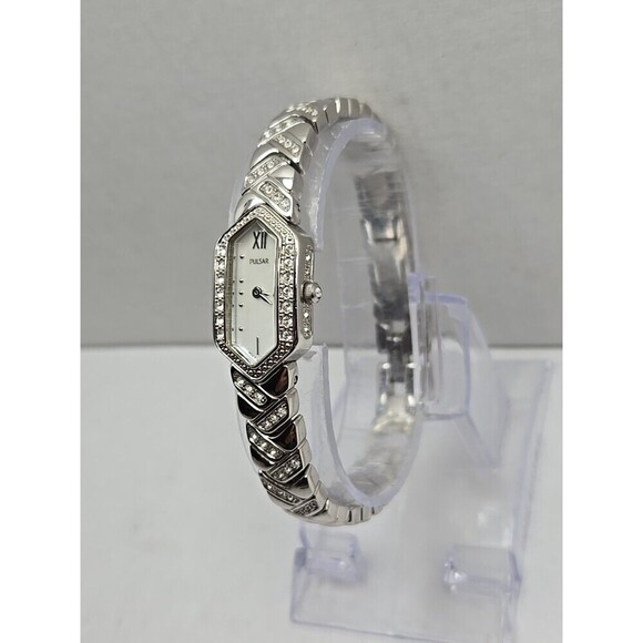 Pulsar 1N00 X204 Ladies Hexagon Crystal Accent MOP Dial Quartz Watch New Battery - Picture 2 of 11